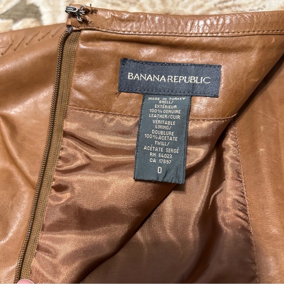 Banana Republic Tan whip stitched Western Boho Leather Skirt - Picture 5 of 9